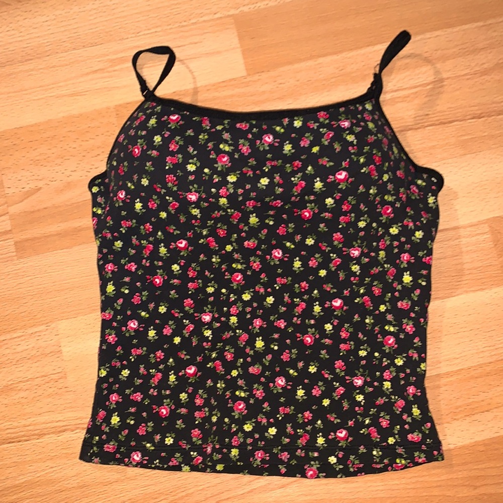 Cute spaghetti strap cropish shirt